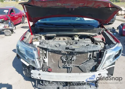 2016 Nissan Pathfinder Sl z USA, uszkodzony, nr VIN 5N1AR2MN1GC643330